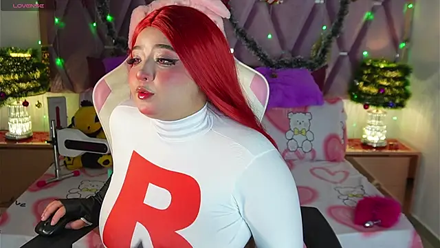 CharlotteMillers online show from December 21, 2024, 3:58 am