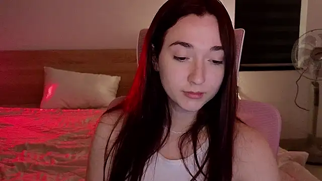 YasmineWest online show from April 13, 2026, 12:21 pm