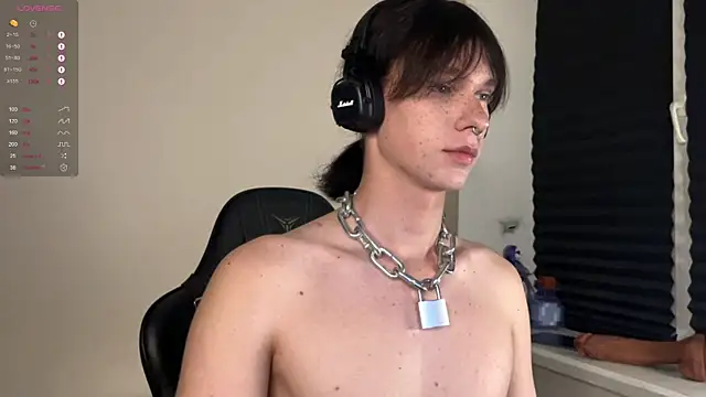 carthylovvve online show from October 11, 2025, 3:21 pm