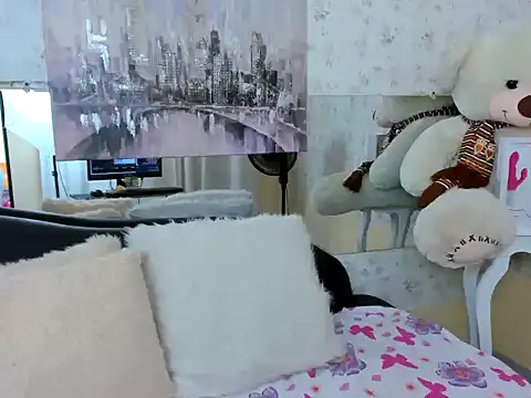 milf bigass  online show from March 26, 2026, 12:33 pm