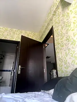 samilux5 online show from October 21, 2025, 2:51 pm