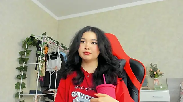 Snapshot of wastforu chatting on February 2, 2025, 10:13 am wastforu online show from February 2, 2025, 10:13 am