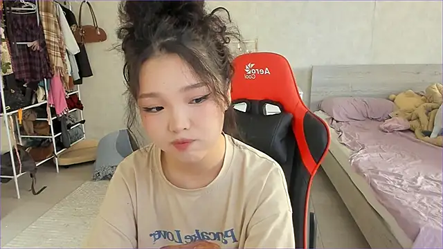 Snapshot of wastforu chatting on November 19, 2025, 8:14 am wastforu online show from November 19, 2025, 8:14 am