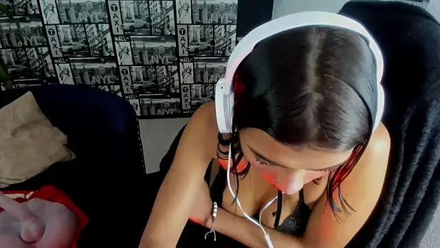 Lilithsabeth online show from February 7, 2025, 7:18 am