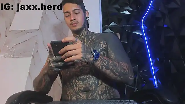 JAXXXONHERD online show from October 4, 2025, 2:15 pm