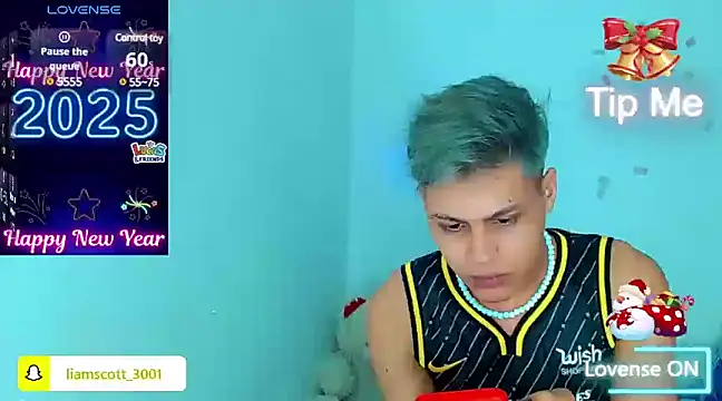 Liamscott  online show from January 6, 2025, 5:41 am