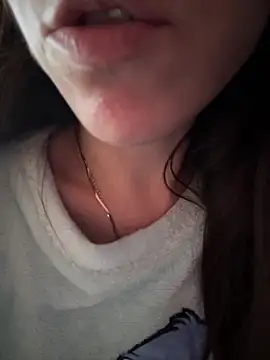 Snapshot of rossana99_ chatting on February 16, 2025, 2:21 pm rossana99 online show from February 16, 2025, 2:21 pm