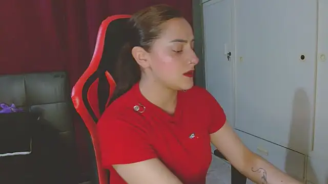 Noamartin  online show from December 5, 2024, 3:04 am