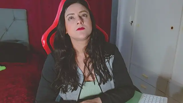 Noamartin  online show from January 5, 2026, 10:24 pm