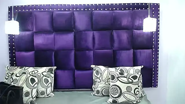 CrushOnMe  online show from February 1, 2025, 12:26 pm