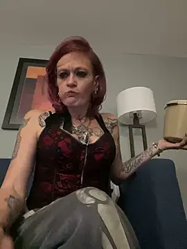 Snapshot of renegade_vyxxen chatting on February 11, 2025, 8:48 am renegade vyxxen online show from February 11, 2025, 8:48 am