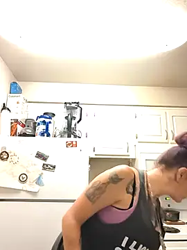 renegade vyxxen online show from February 23, 2026, 3:59 am