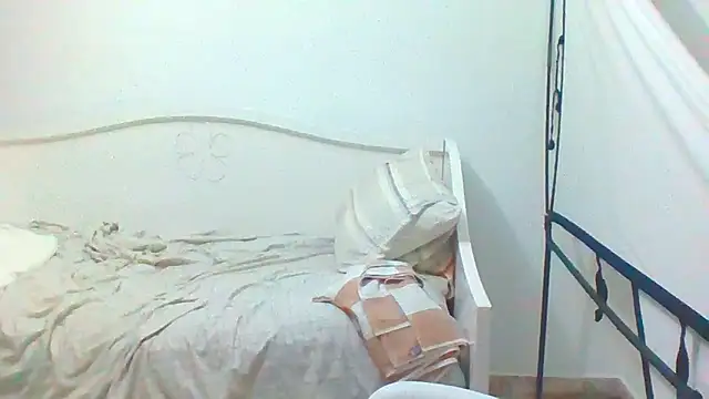 Yeye25199 online show from January 18, 2025, 6:34 am