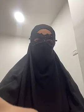 Snapshot of Hijabi_HotGirls chatting on March 7, 2025, 10:43 pm Hijabi HotGirls online show from March 7, 2025, 10:43 pm