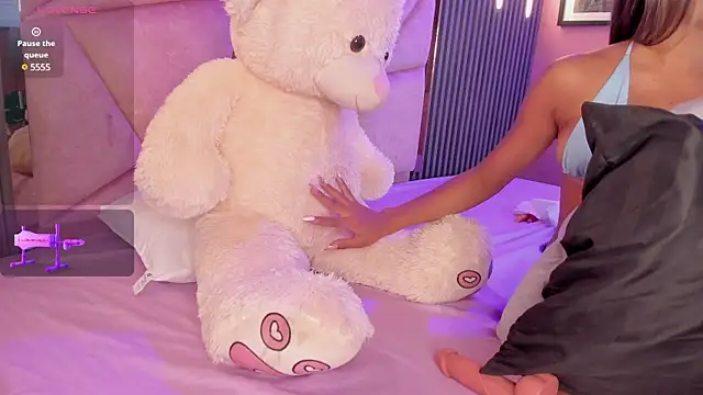 Alisse Miller online show from December 15, 2024, 9:20 pm