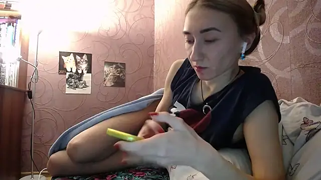 Fire  Foxx online show from December 3, 2024, 10:50 am