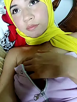 hanaa 18 online show from February 11, 2025, 2:35 am