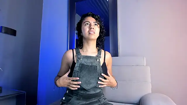 Amareto  online show from March 20, 2025, 11:27 am