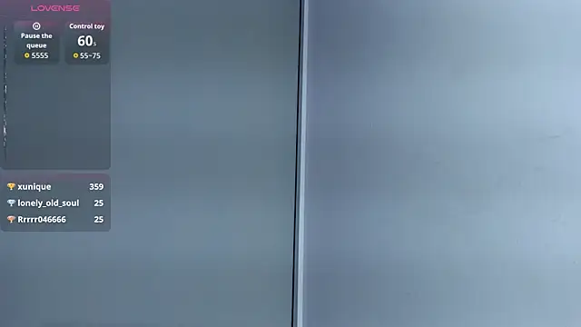 Amareto  online show from December 13, 2025, 7:53 pm