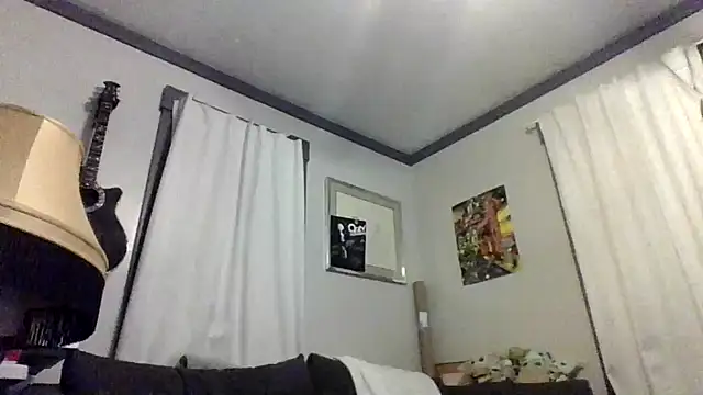 linsnextdoor26 online show from March 30, 2026, 6:47 am