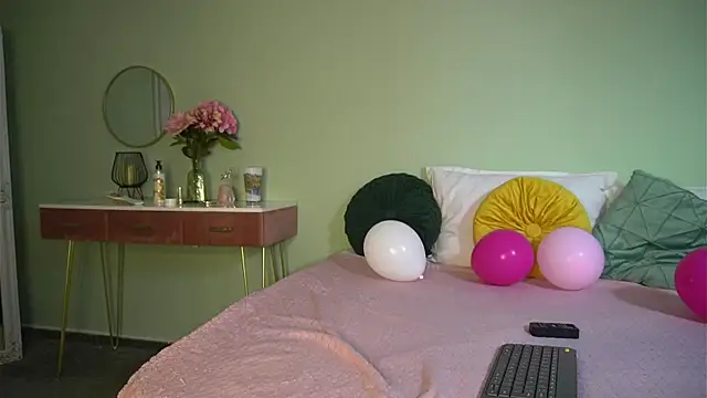 HaileyMoonn online show from March 11, 2025, 10:29 am