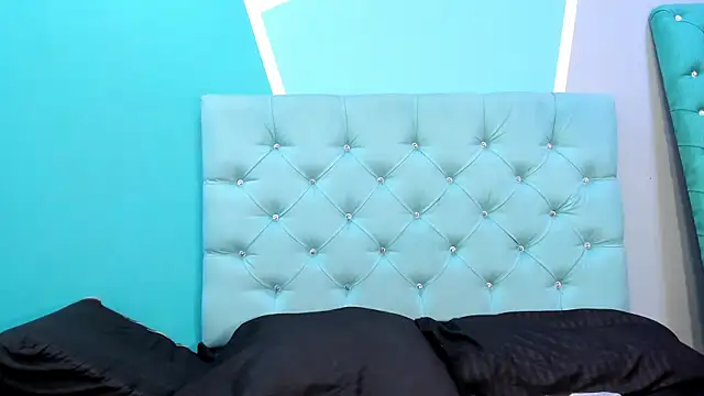 Snapshot of AlondraFerri1 chatting on February 7, 2025, 3:23 am AlondraFerri1 online show from February 7, 2025, 3:23 am