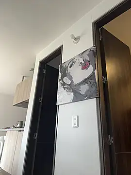 PetitLumiere online show from February 4, 2025, 3:57 pm