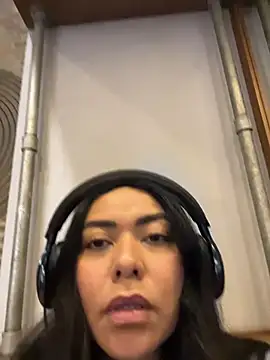 PetitLumiere online show from October 15, 2025, 9:04 pm