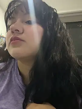 dannarossy  online show from September 17, 2025, 10:06 am