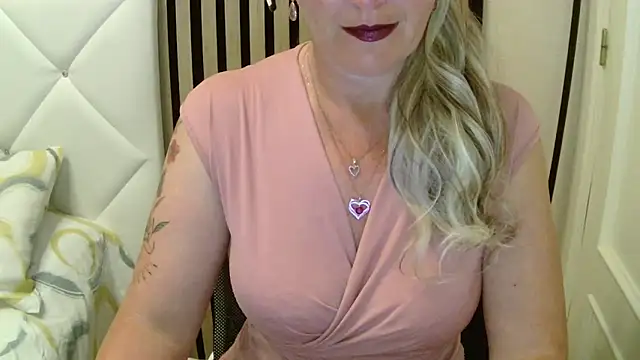 xxNoeliaxx online show from February 27, 2026, 7:52 am