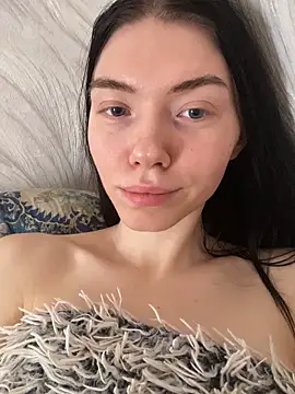 Lisaaa Alisa online show from March 11, 2025, 9:45 am