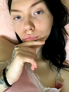 Lisaaa Alisa online show from October 27, 2025, 9:57 am