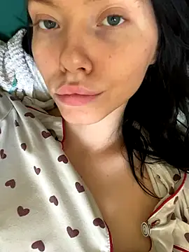 Lisaaa Alisa online show from October 31, 2025, 5:08 am