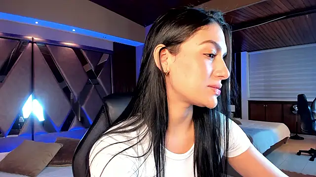 carina rossi online show from January 29, 2025, 11:30 am