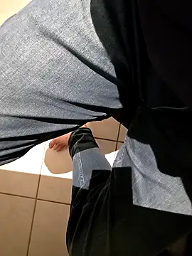 Snapshot of Lorent6969 chatting on February 19, 2026, 7:15 am Lorent6969 online show from February 19, 2026, 7:15 am