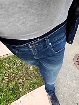 Lorent6969 online show from April 15, 2026, 7:37 am