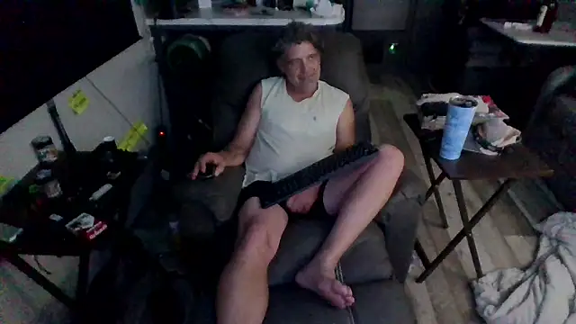 lateniter online show from April 3, 2026, 7:17 am