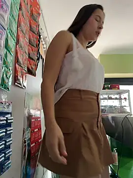 LittleDoll    online show from March 5, 2026, 12:56 pm