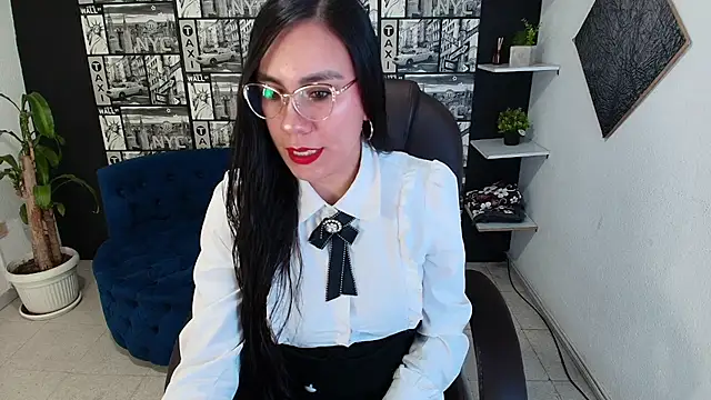 Agata-Moon online show from December 18, 2025, 4:24 pm