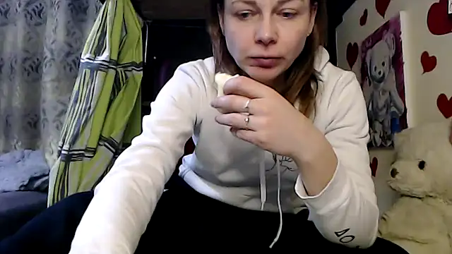 HarleyQuinn 69 online show from January 1, 2025, 9:52 pm