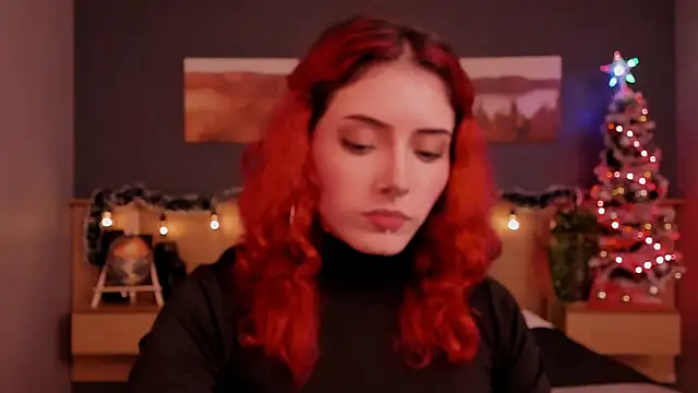 LiliJones  online show from December 16, 2024, 4:38 pm