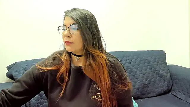 Luna Dumont online show from February 28, 2025, 11:14 am