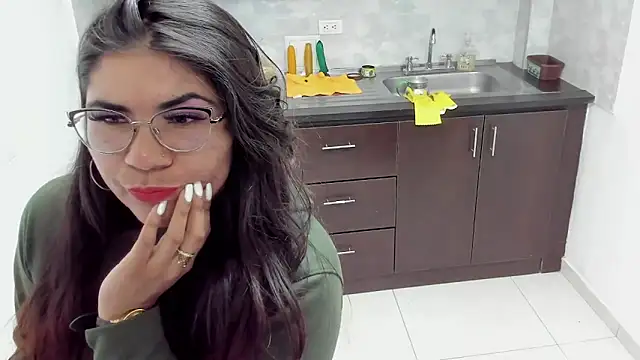 Luna Dumont online show from September 9, 2025, 12:48 pm