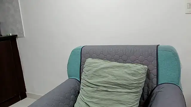 Luna Dumont online show from September 14, 2025, 11:09 am