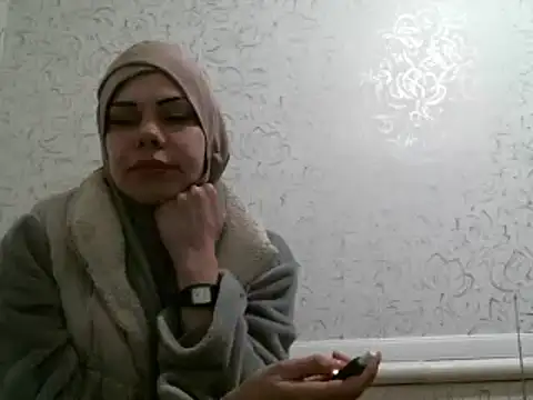 Julie Silver online show from February 25, 2025, 3:05 pm
