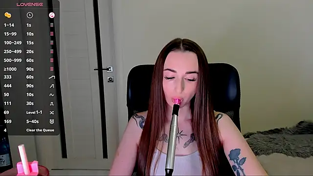 Kimmberr online show from November 29, 2025, 5:54 am