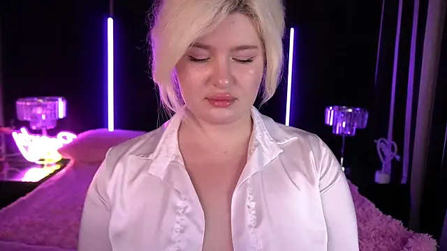 CocoSecretss online show from December 5, 2024, 7:16 am