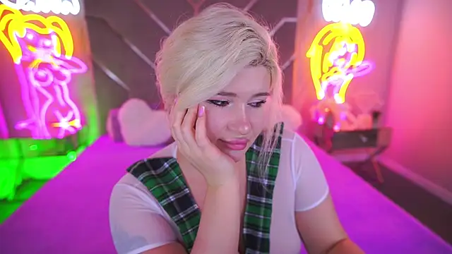 CocoSecretss online show from October 21, 2025, 6:47 am