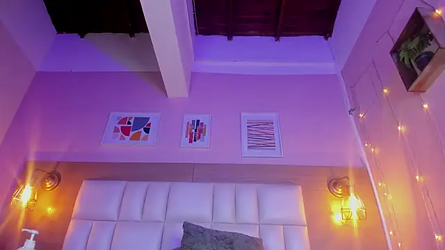 Dollar-girl online show from January 24, 2025, 1:56 am