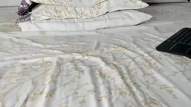 maybelline69 online show from September 16, 2025, 8:21 pm